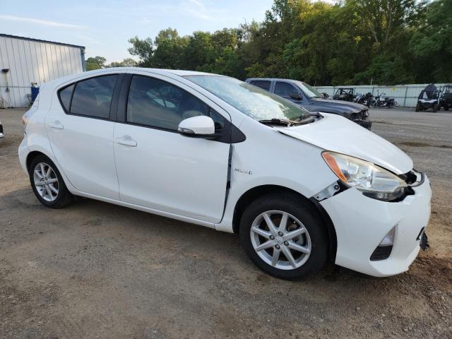 Photo 4 from auction – 2013 TOYOTA PRIUS C with VIN JTDKDTB37D1536823