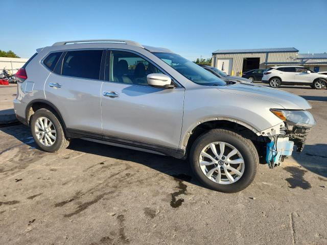 Photo 4 from auction – 2017 NISSAN ROGUE SV with VIN 5N1AT2MVXHC810352