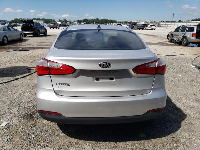 Фото 6 с аукциона – 2016 KIA FORTE LX с VIN KNAFX4A67G5575268