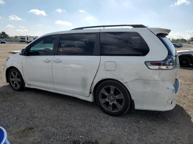 Photo 2 from auction – 2018 TOYOTA SIENNA SE with VIN 5TDXZ3DCXJS949564