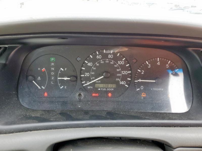 Photo 9 from auction – 2001 TOYOTA CAMRY CE with VIN JT2BG22K110565396