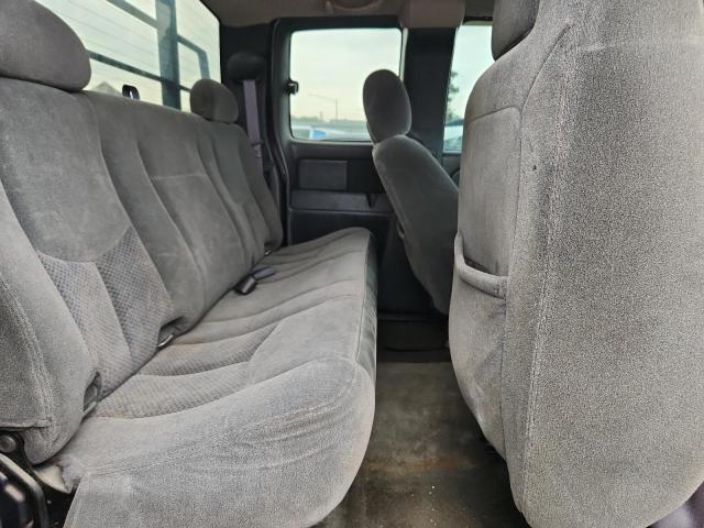 Photo 10 from auction – 2005 CHEVROLET SILVERADO with VIN 1GCHK29U95E212789