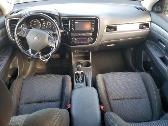 Photo 8 from auction – 2016 MITSUBISHI OUTLANDER with VIN JA4AZ3A3XGZ042776