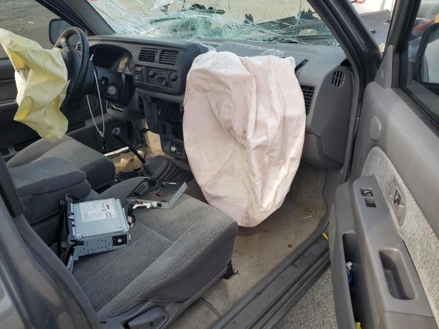 Photo 8 from auction – 2000 NISSAN FRONTIER K with VIN 1N6DD26S3YC330751