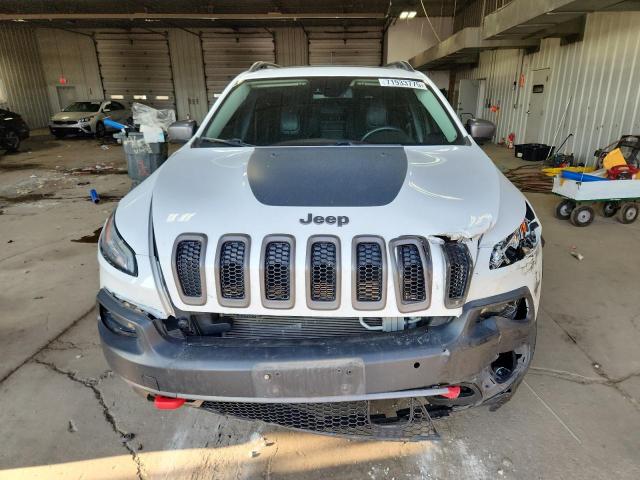 Photo 5 from auction – 2018 JEEP CHEROKEE T with VIN 1C4PJMBX7JD558239