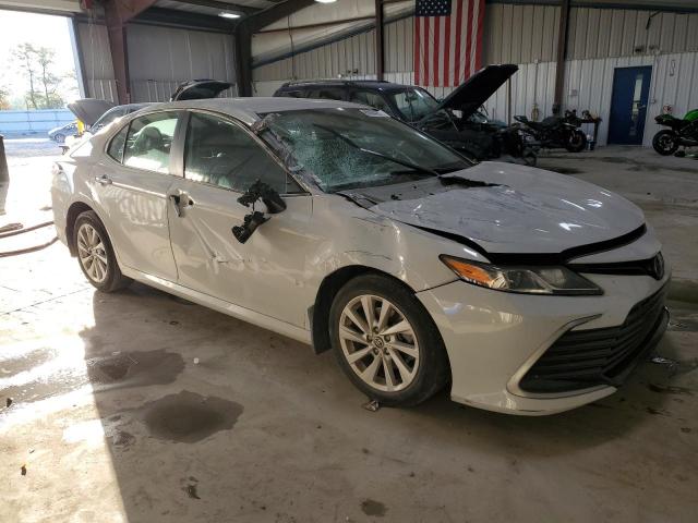 Photo 4 from auction – 2022 TOYOTA CAMRY LE with VIN 4T1C11AK2NU004823
