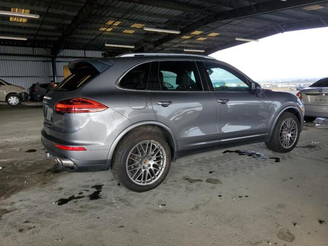Photo 3 from auction – 2017 PORSCHE CAYENNE S with VIN WP1AB2A29HLA52696
