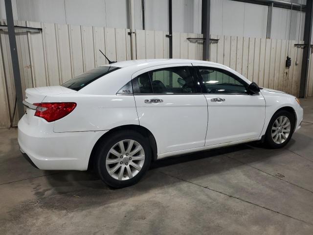 Photo 3 from auction – 2013 CHRYSLER 200 LIMITE with VIN 1C3CCBCG8DN525832