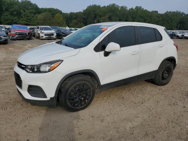CHEVROLET TRACKER 2018 with VIN KL7CJKSB1JB555630 - Photo from auction