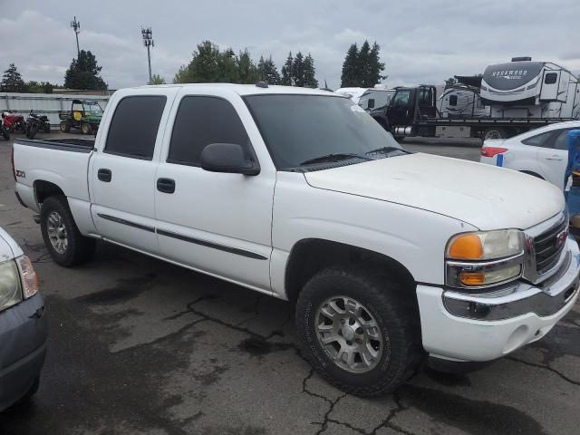 Photo 4 from auction – 2005 GMC NEW SIERRA with VIN 2GTEK13T751180214
