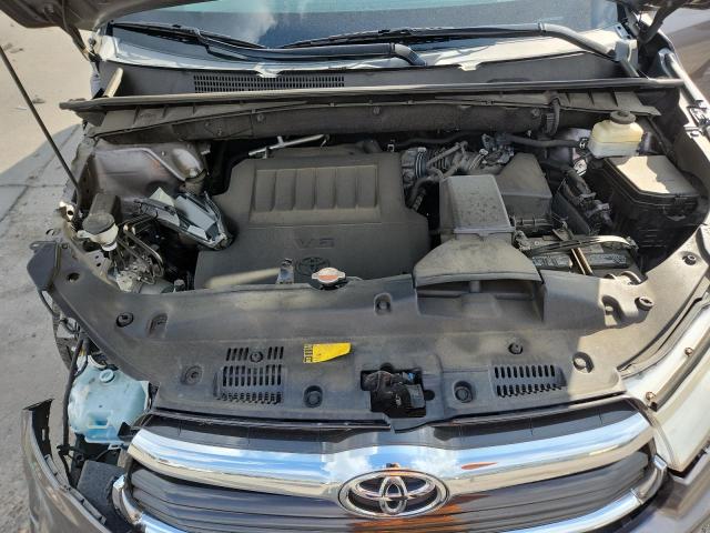 Photo 12 from auction – 2016 TOYOTA HIGHLANDER with VIN 5TDBKRFH4GS273390