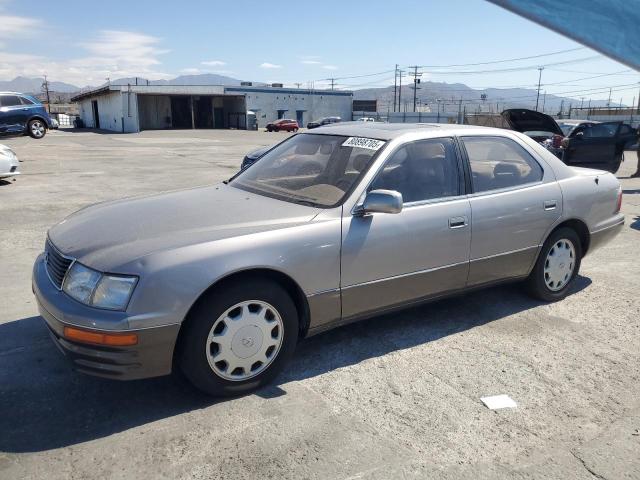 LEXUS LS 400 1995 with VIN JT8UF22E1S0032123 - Photo from auction