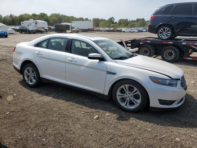 Photo 4 from auction – 2013 FORD TAURUS SEL with VIN 1FAHP2E82DG187852