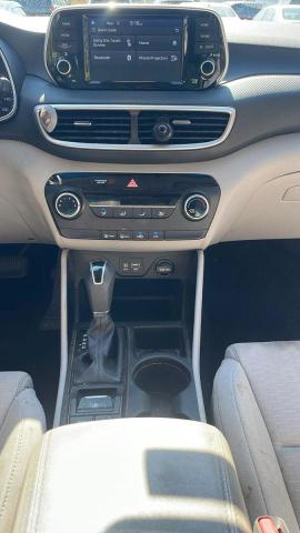 Photo 11 from auction – 2019 HYUNDAI TUCSON SE with VIN KM8J2CA44KU971298