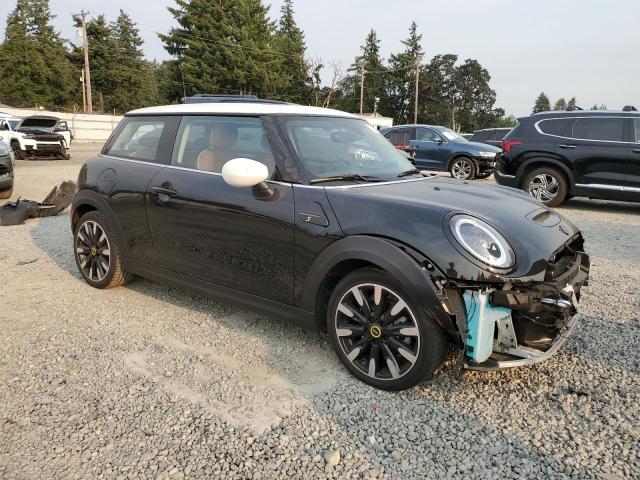 Photo 4 from auction – 2023 MINI COOPER SE with VIN WMW13DJ04P2T90355
