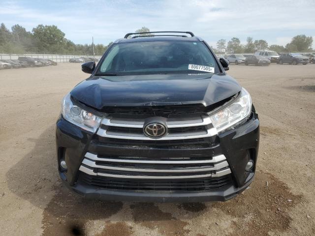 Photo 5 from auction – 2019 TOYOTA HIGHLANDER with VIN 5TDJZRFH3KS590688