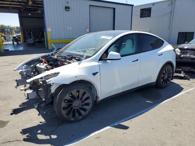 TESLA MODEL Y 2022 con VIN 7SAYGDEF4NF451575 - Foto de la subasta