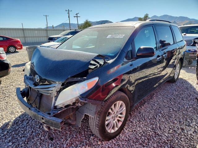 TOYOTA SIENNA XLE 2013 with VIN 5TDYK3DC5DS326530 - Photo from auction