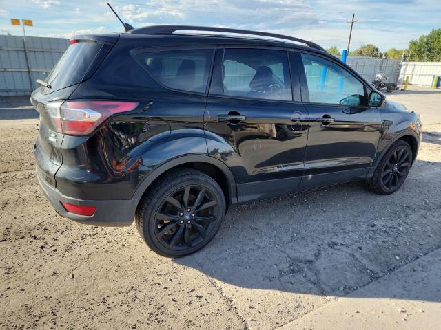 Photo 3 from auction – 2018 FORD ESCAPE SE with VIN 1FMCU9GD5JUB73775
