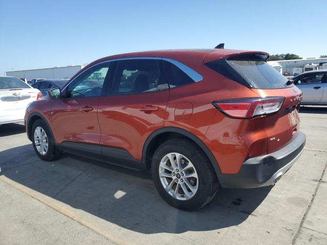 Photo 2 from auction – 2020 FORD ESCAPE SE with VIN 1FMCU0G60LUA21726