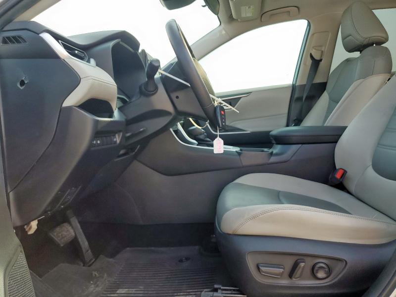 Photo 7 from auction – 2021 TOYOTA RAV4 XLE P with VIN 2T3C1RFV4MC086594