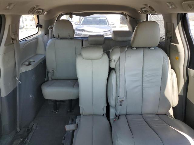 Photo 10 from auction – 2011 TOYOTA SIENNA XLE with VIN 5TDYK3DC3BS095110