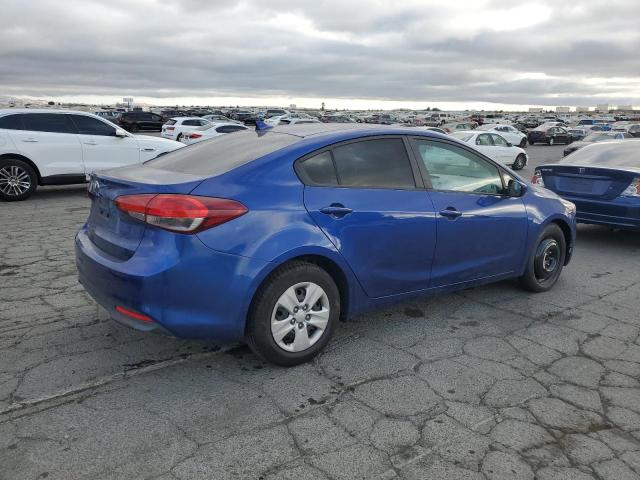 Photo 3 from auction – 2017 KIA FORTE LX with VIN 3KPFK4A78HE032012