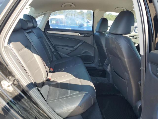 Photo 10 from auction – 2015 VOLKSWAGEN PASSAT S with VIN 1VWAT7A32FC111053
