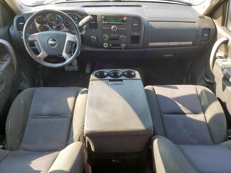 Photo 8 from auction – 2011 CHEVROLET SILVERADO with VIN 1GCRKSE3XBZ258363