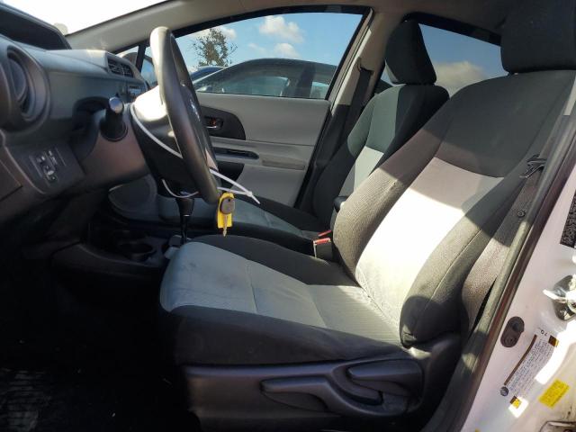 Photo 7 from auction – 2012 TOYOTA PRIUS C with VIN JTDKDTB34C1516169