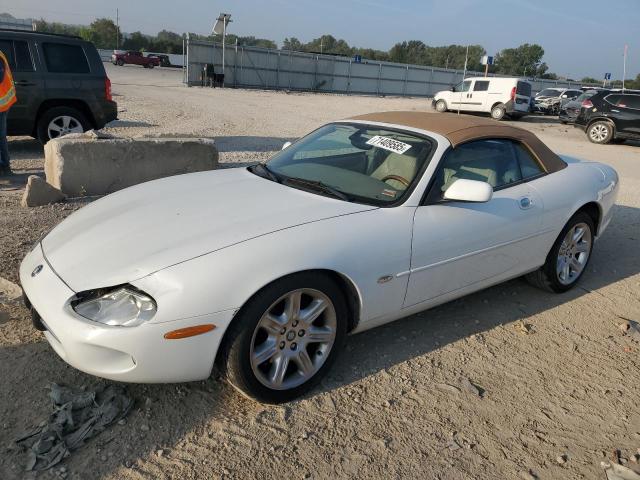 JAGUAR XK8 2000 with VIN SAJJA42C0YNA04570 - Photo from auction