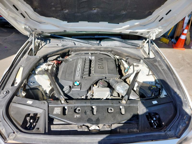 Photo 11 from auction – 2016 BMW 535 I with VIN WBA5B1C58GG553023