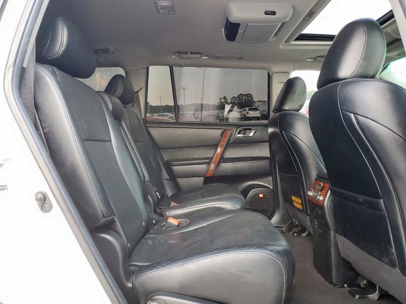 Photo 11 from auction – 2013 TOYOTA HIGHLANDER with VIN 5TDYK3EHXDS130349