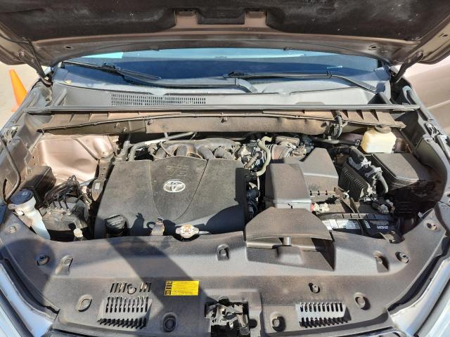 Photo 12 from auction – 2018 TOYOTA HIGHLANDER with VIN 5TDJZRFH5JS870997