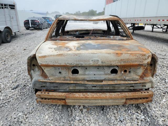 Photo 6 from auction – 2000 FORD CROWN VICT with VIN 2FAFP74W3YX124490
