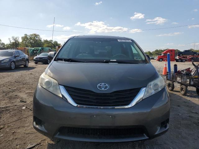 Photo 5 from auction – 2013 TOYOTA SIENNA with VIN 5TDJK3DC2DS057114