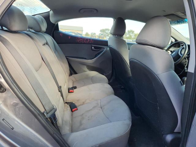 Photo 10 from auction – 2012 HYUNDAI ELANTRA GL with VIN 5NPDH4AE4CH114201