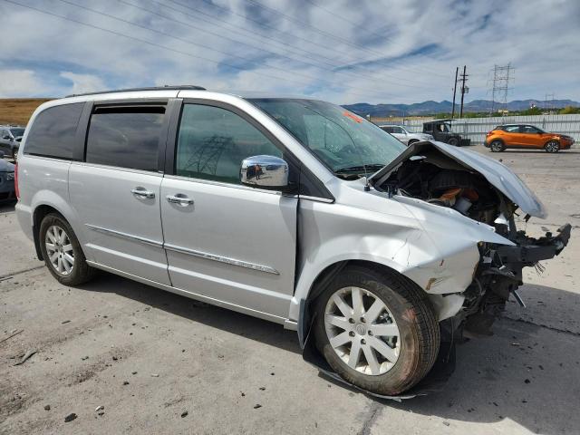 Photo 4 from auction – 2012 CHRYSLER TOWN & COU with VIN 2C4RC1CG3CR117420