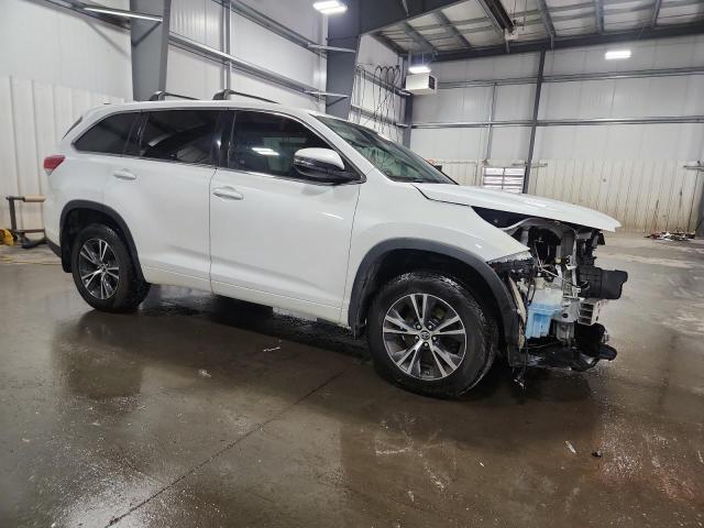 Photo 4 from auction – 2017 TOYOTA HIGHLANDER with VIN 5TDBZRFH5HS469027
