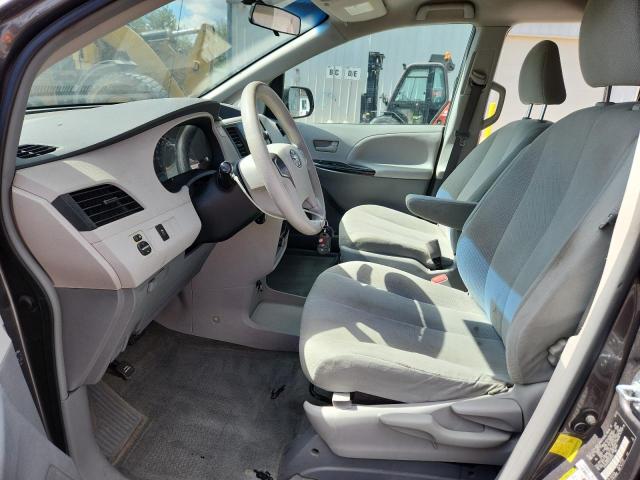 Photo 7 from auction – 2012 TOYOTA SIENNA with VIN 5TDZK3DCXCS233781