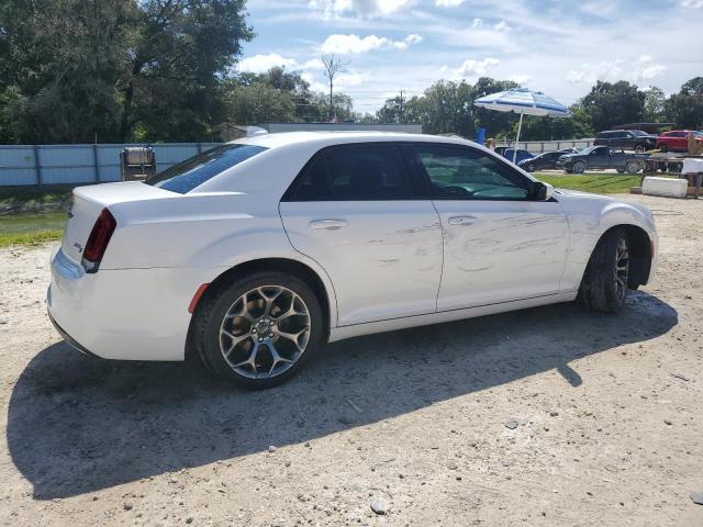 Photo 3 from auction – 2015 CHRYSLER 300 S with VIN 2C3CCABG5FH803142