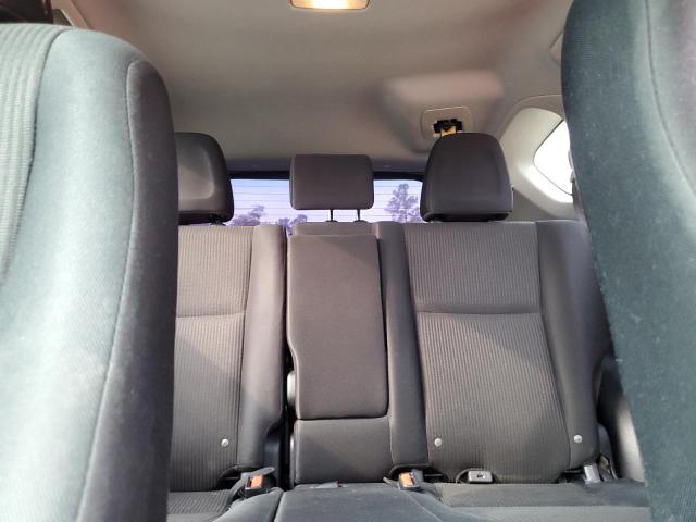 Photo 10 from auction – 2018 TOYOTA RAV4 LE with VIN JTMZFREV3JD122456
