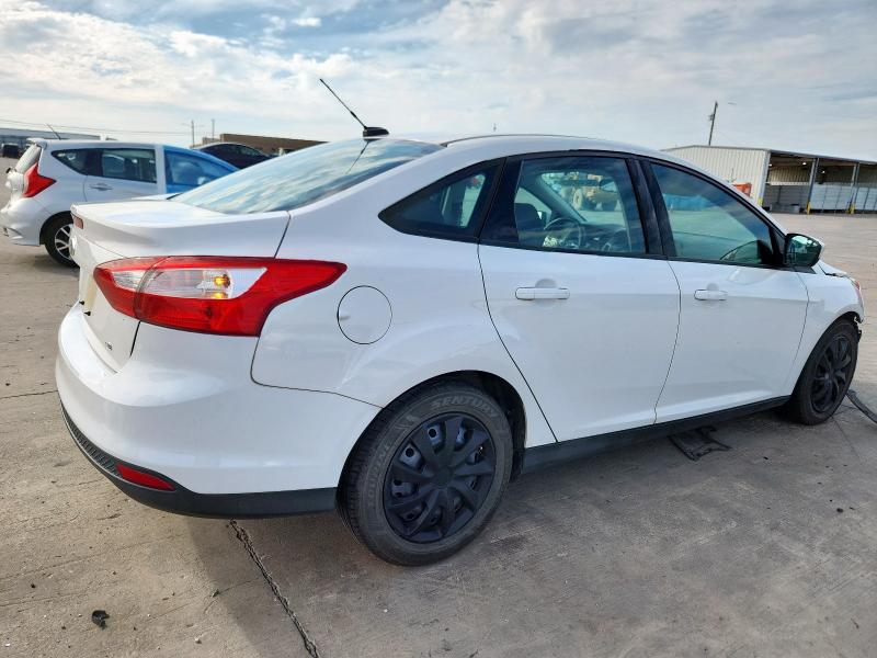 Photo 3 from auction – 2012 FORD FOCUS SE with VIN 1FAHP3F25CL320710