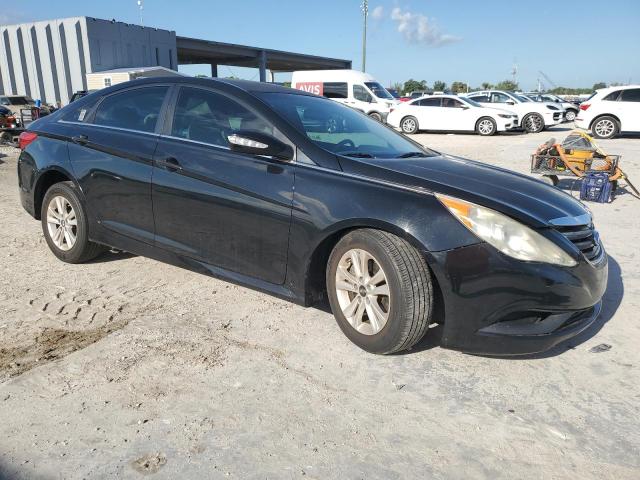 Photo 4 from auction – 2014 HYUNDAI SONATA GLS with VIN 5NPEB4AC9EH841230