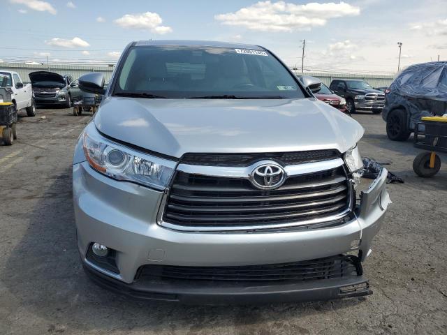 Photo 5 from auction – 2015 TOYOTA HIGHLANDER LE with VIN 5TDBKRFH3FS087421
