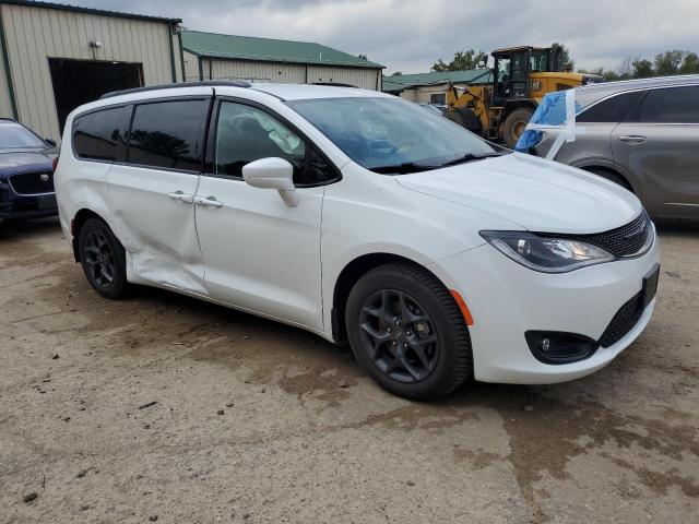 Photo 4 from auction – 2018 CHRYSLER PACIFICA T with VIN 2C4RC1BG5JR332697