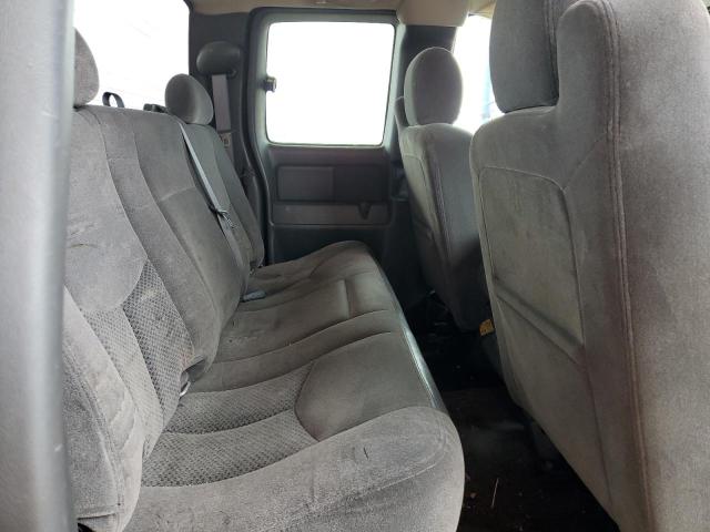 Photo 10 from auction – 2006 CHEVROLET SILVERADO with VIN 1GCEC19T96E156274