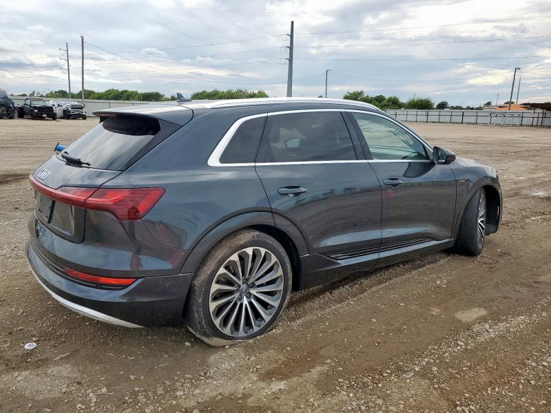 Photo 3 from auction – 2019 AUDI E-TRON PRESTIGE with VIN WA1VABGE1KB009596