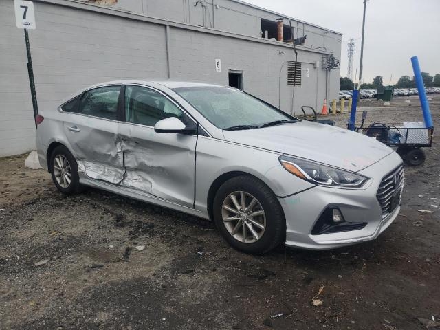 Photo 4 from auction – 2019 HYUNDAI SONATA SE with VIN 5NPE24AF7KH779705