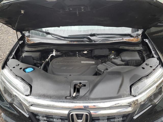 Photo 11 from auction – 2017 HONDA RIDGELINE with VIN 5FPYK3F59HB037943